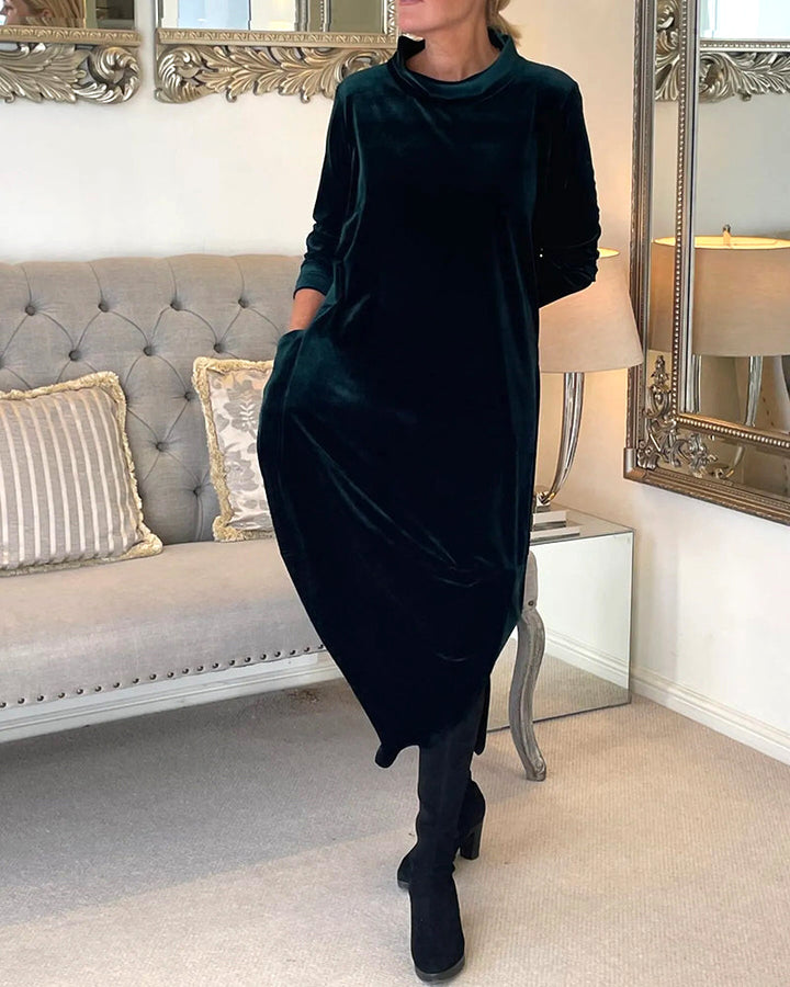Lune London | Comfortable velvet dress with pockets