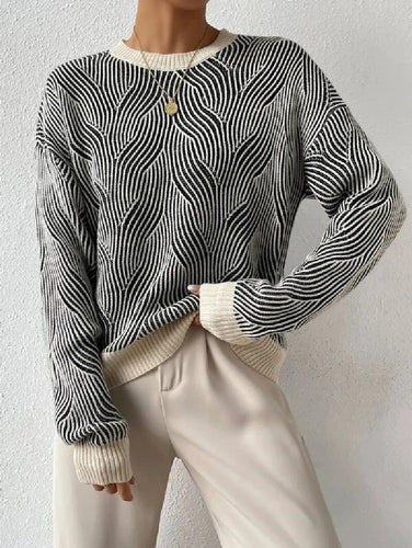Lune London | Relaxed Sweater with Abstract Pattern