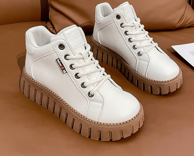 Lune London | Leather Boots with Which You Will Collect Compliments