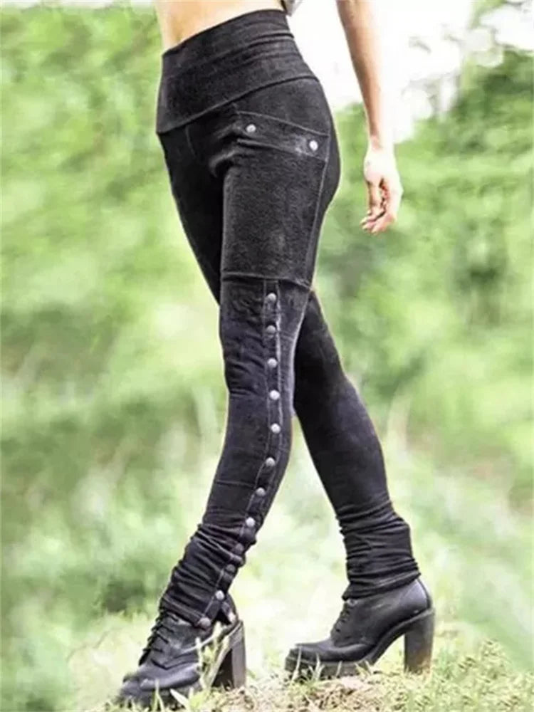 Chic Und Stil | Leggings with Faded Button