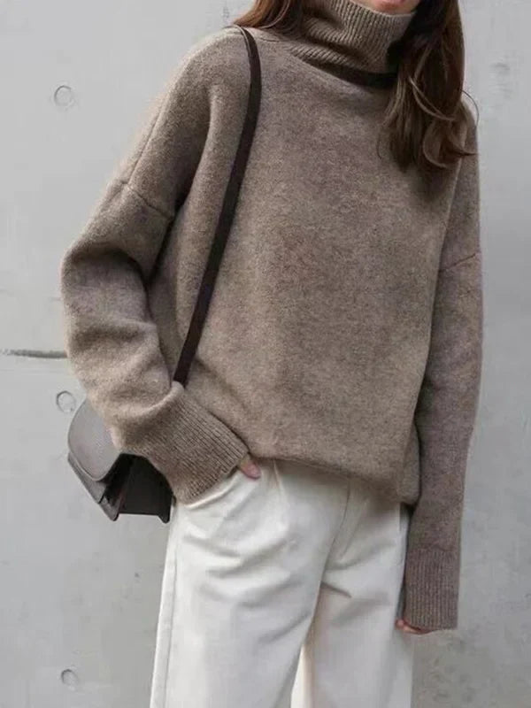 Lune London | Casual Cashmere Turtleneck Sweater for Women