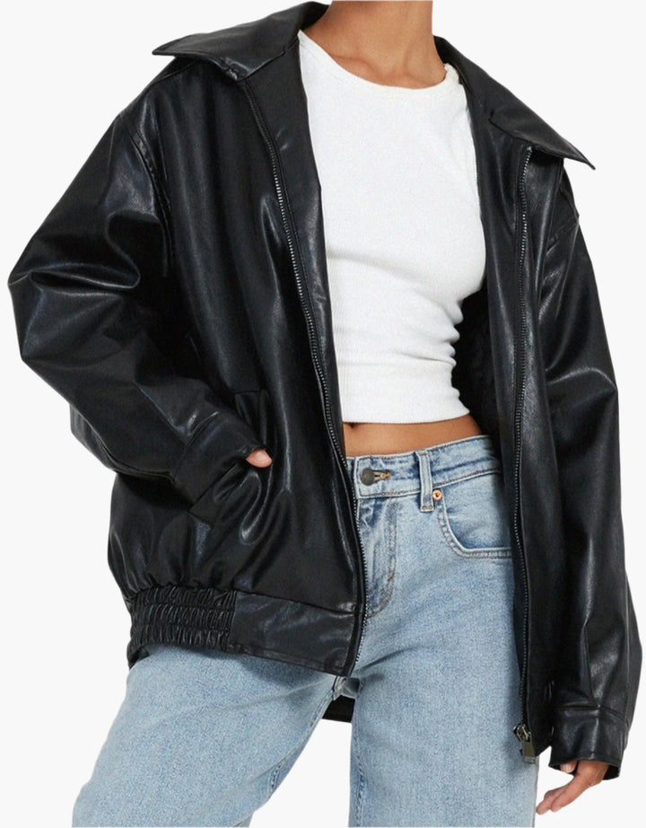 Lune London | Oversized faux leather jacket - Trendy street style look for leisure and everyday wear