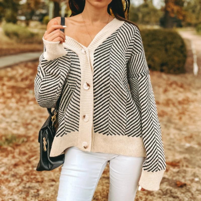 Lune London | Cardigan - Houndstooth Pattern - V-Neck - Button Closure - Ribbed Edges