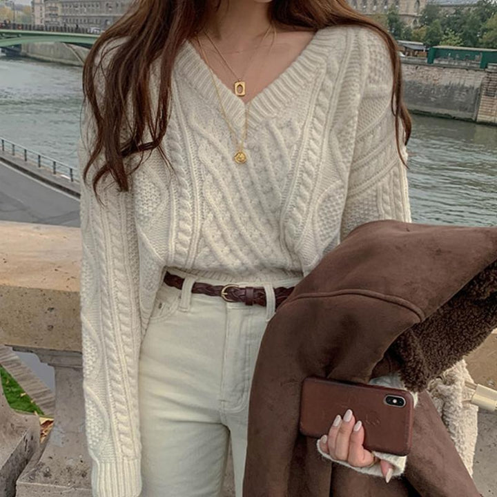 Lune London | Knit Sweater - Cable Knit - V Neck - Casual Fit - Long Sleeves