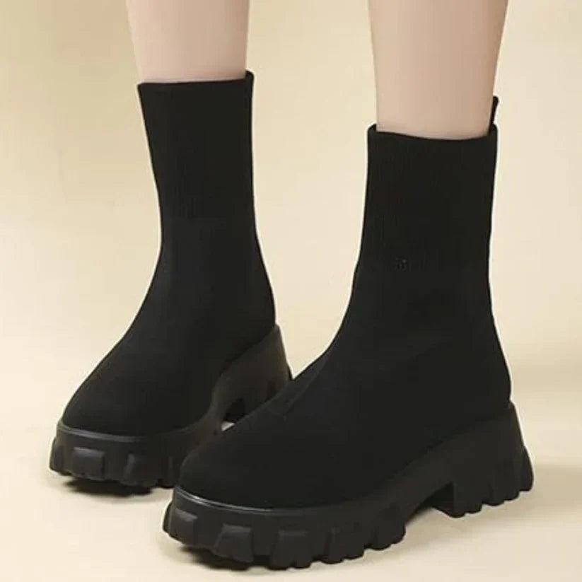 Lune London | Knitted ankle boots with trendy sole