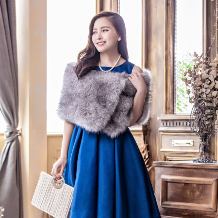 Women's Elegant Fur Coat with Soft and Voluminous Design Lune London