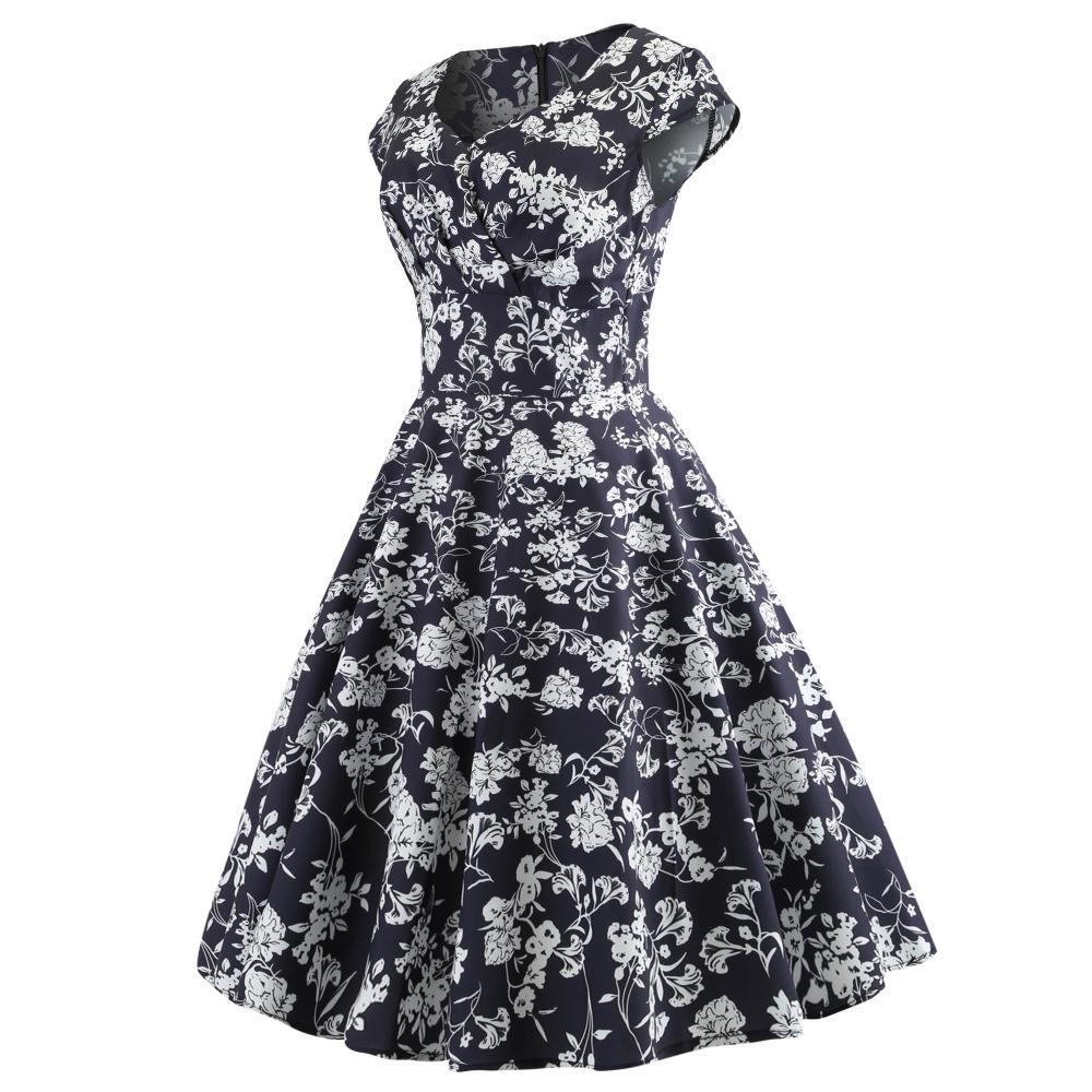 Robe portefeuille pour femmes avec un design floral élégant et une coupe flatteuse Chic & Stil