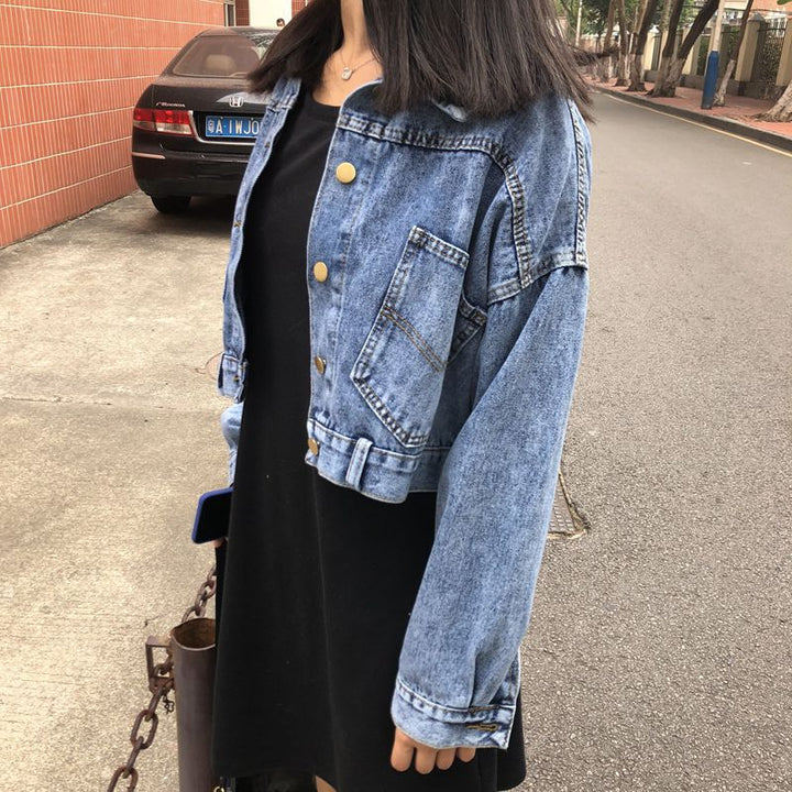 Veste en jean courte tendance pour femmes avec poches pratiques Chic & Stil