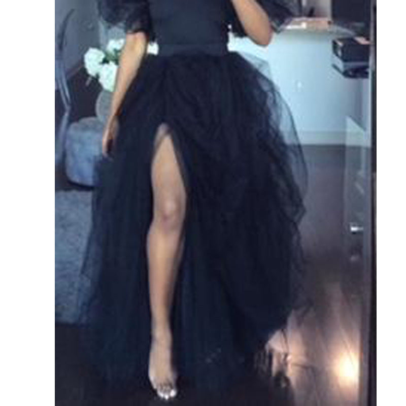 Women's Tulle Skirt with High Slit and Voluminous Design Lune London