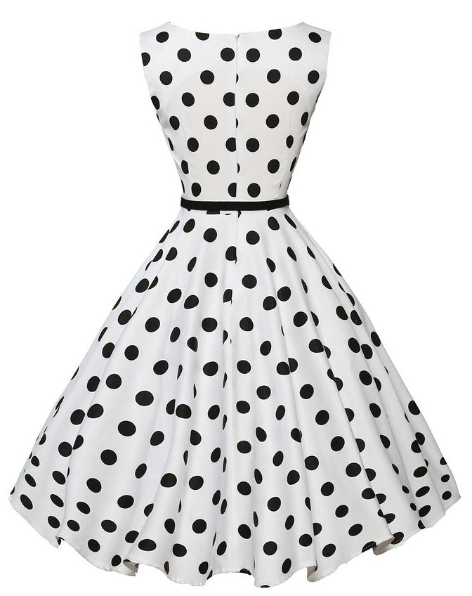 Robe swing pour femmes avec des pois Chic & Stil