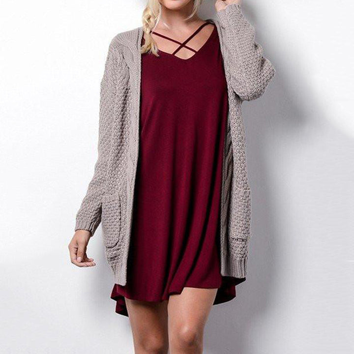 Knitted cardigan for women with a comfortable oversized fit and pockets Lune London