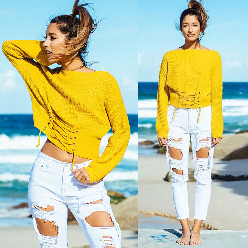 Cropped knitted sweater for women with the lace trend Lune London