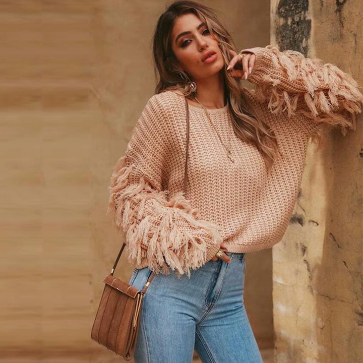 Ladies chunky knit sweater with fringed sleeves and a relaxed fit Lune London