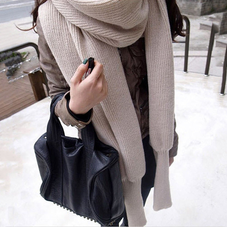 Stylish knitted scarf for women with innovative design Lune London