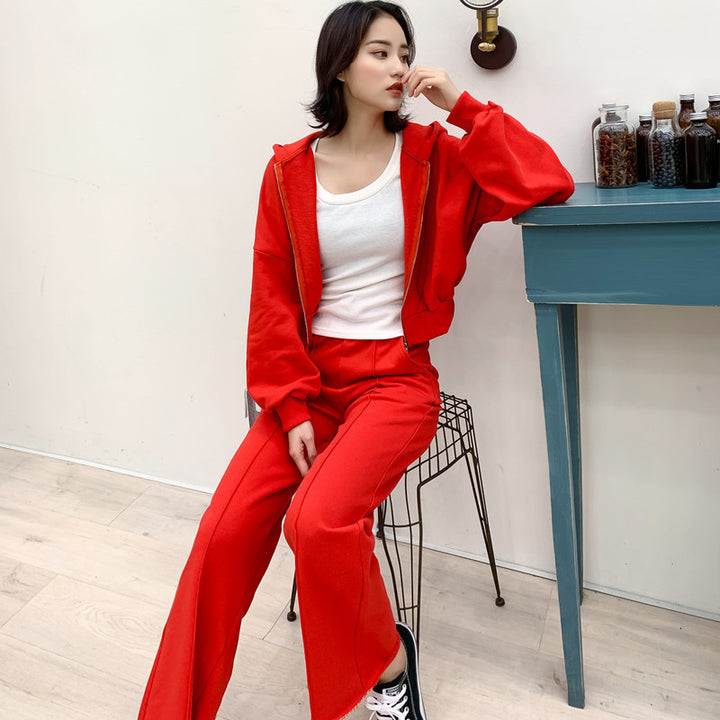 Ensemble de survêtement décontracté et confortable pour femmes avec veste à capuche et pantalon ample Chic & Stil