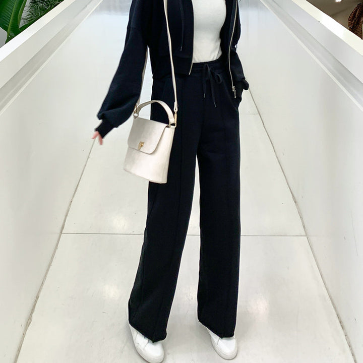 Ensemble de vêtements de détente décontracté pour femmes avec hoodie zippé court et pantalon large Chic & Stil