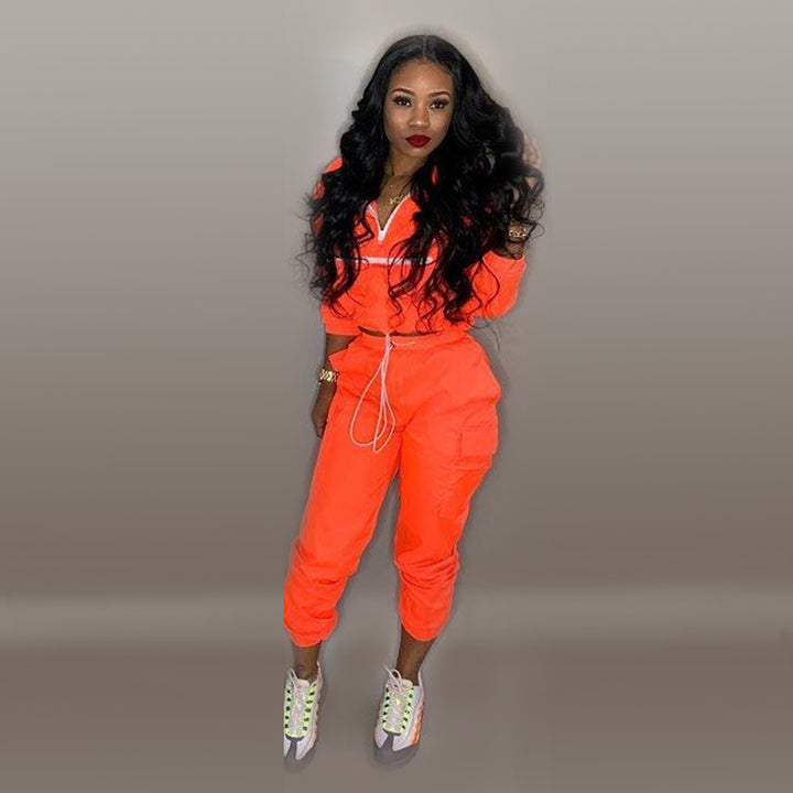 Women's sports set with practical zipper and elastic waistband Lune London