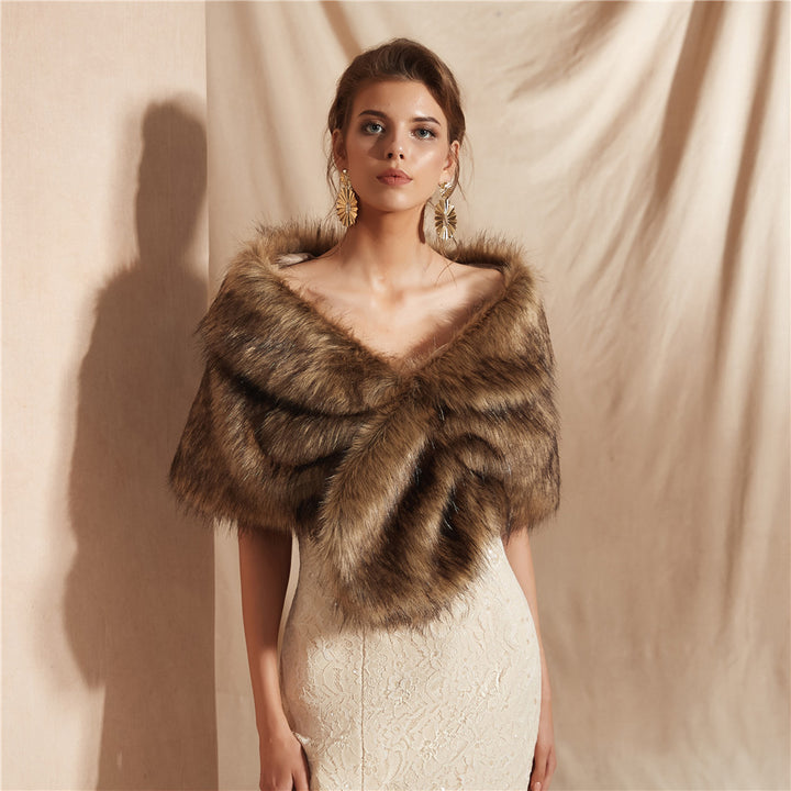 Women Elegant Faux Fur Scarf Lune London