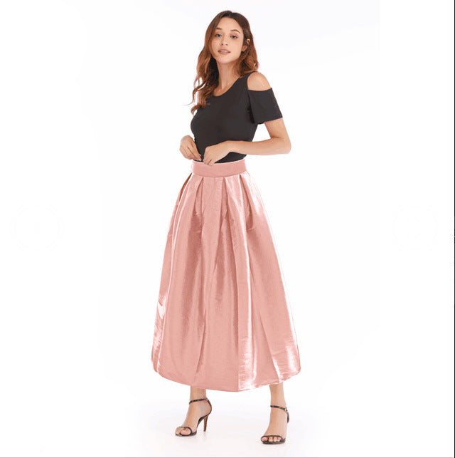 Women's maxi skirt made of shimmering satin with a wide cut Lune London