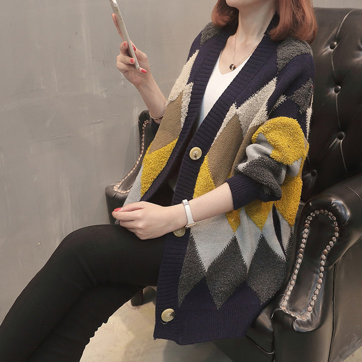 Women's cardigan with geometric pattern and large buttons Lune London
