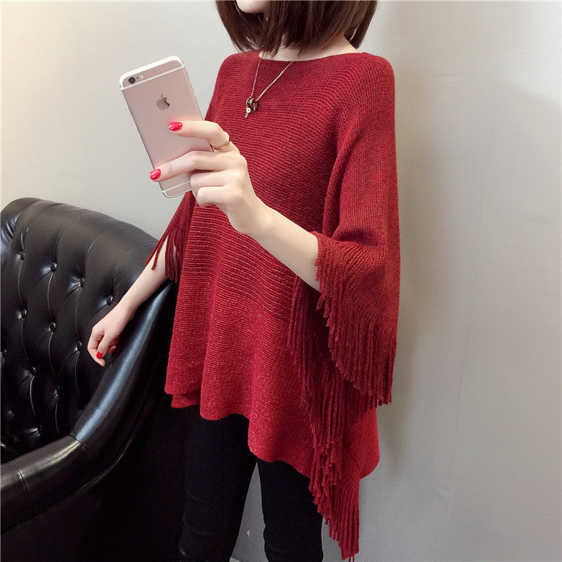 Ladies knitted poncho with fringes and trendy color gradient Lune London