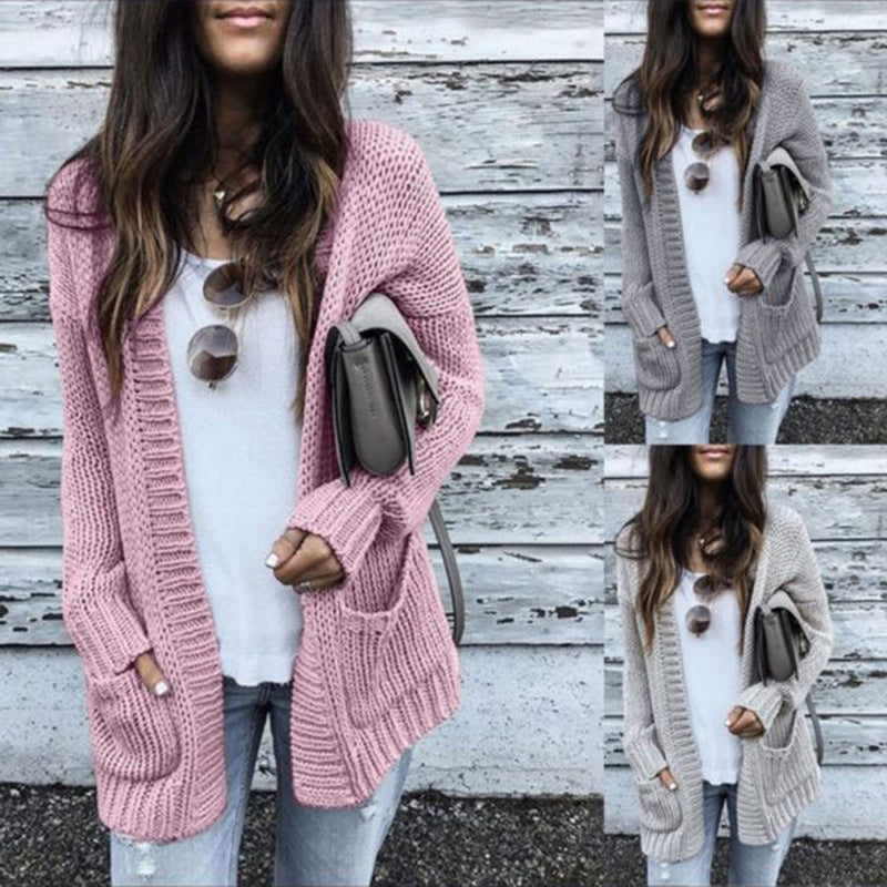 Chunky knit cardigan for women with practical pockets and relaxed fit Lune London