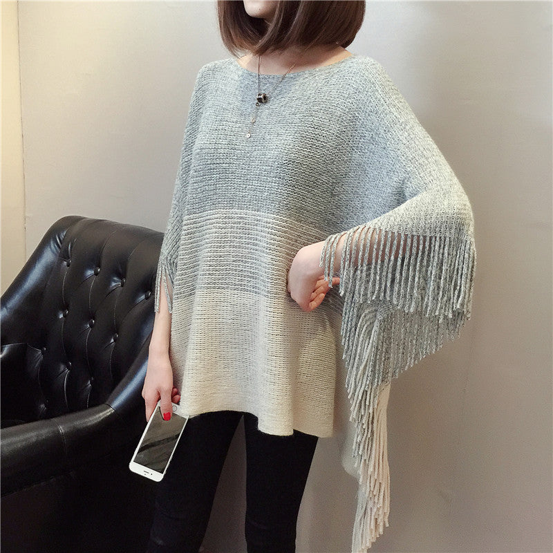 Ladies knitted poncho with fringes and trendy color gradient Lune London