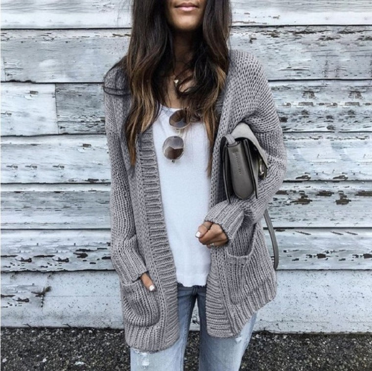 Ladies cardigan in chunky knit with patch pockets and relaxed fit Lune London