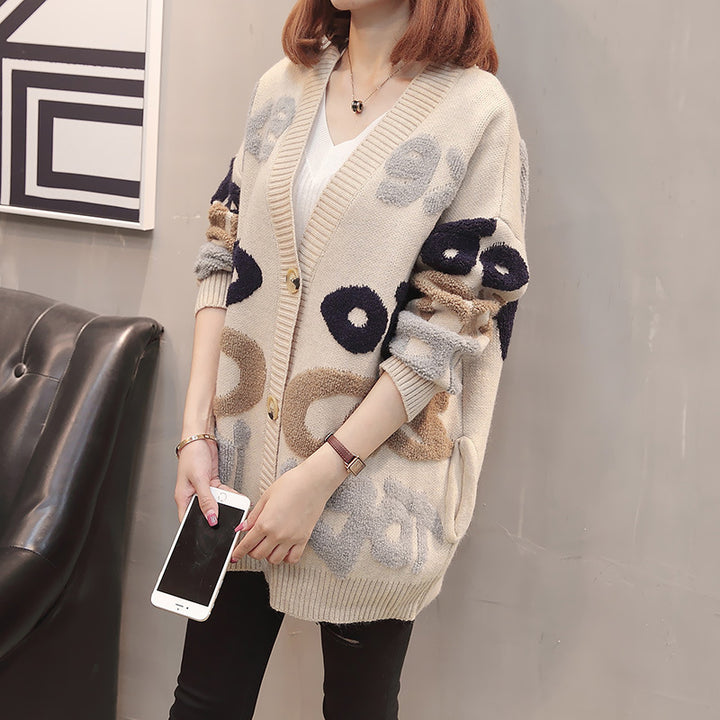 Women's cardigan with colorful graphic design and comfortable cut Lune London