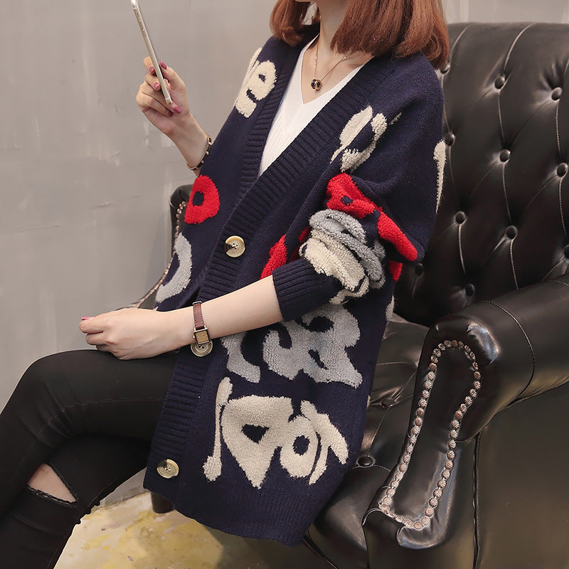 Ladies cardigan in chunky knit with eye-catching pattern and large buttons Lune Londonl