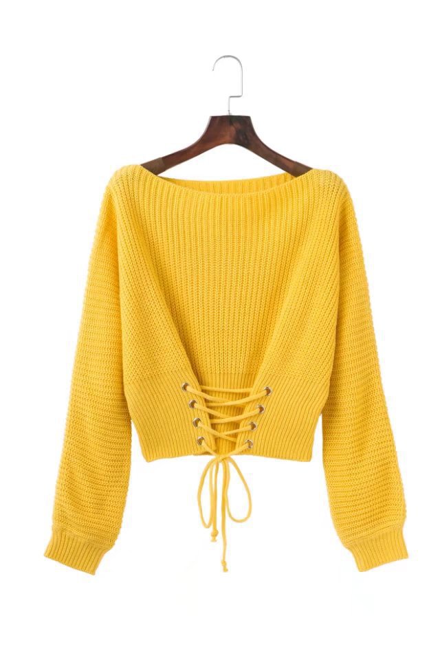 Short knitted pullover for women with laced detail Lune London