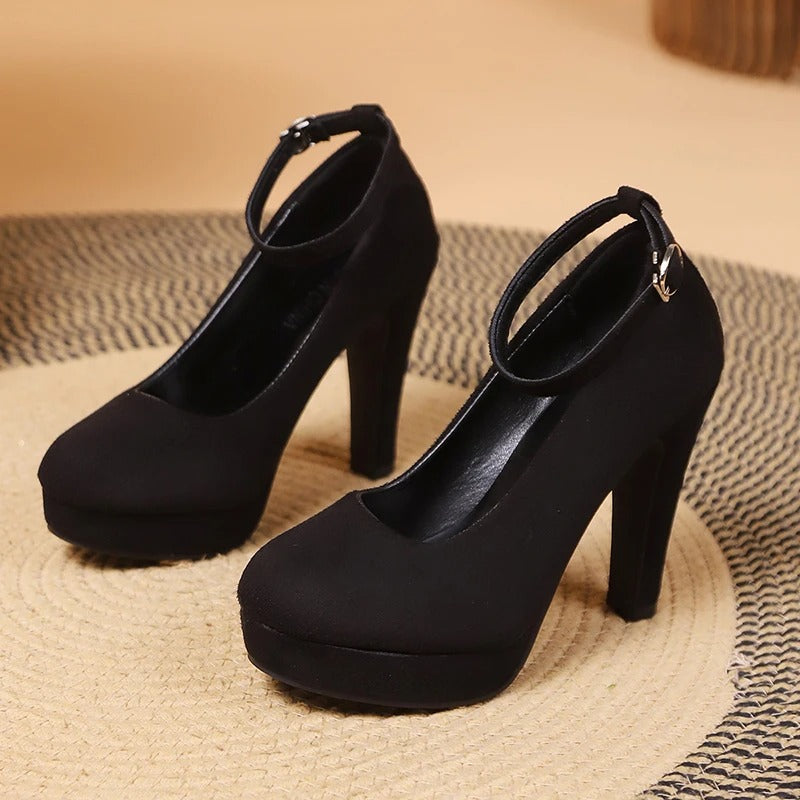 Lune London | Elegant and Seductive High-Heeled Shoes