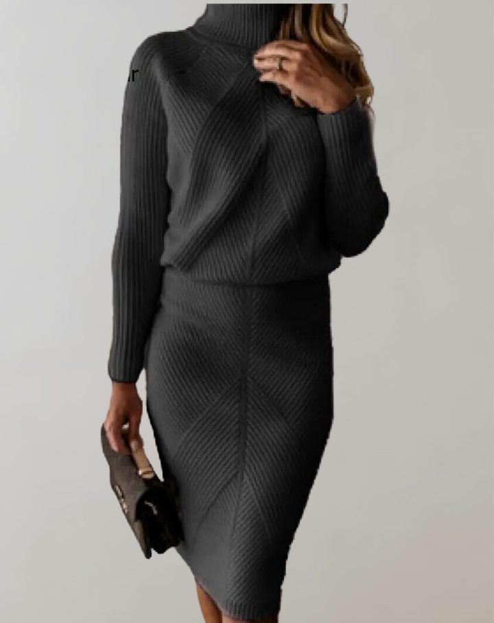 Lune London | Two-piece with Slim Skirt