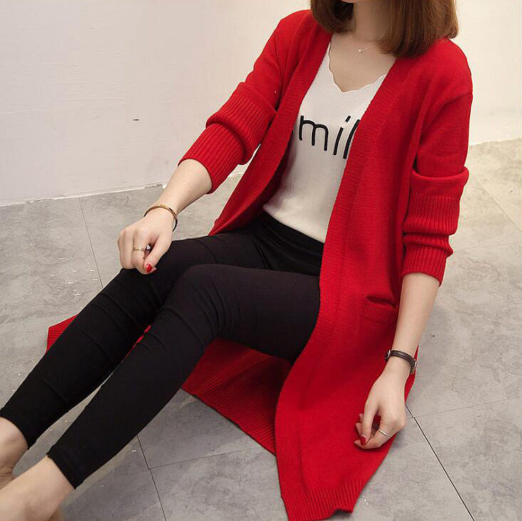 Long knitted cardigan for ladies with a relaxed fit and deep V-neck Lune London