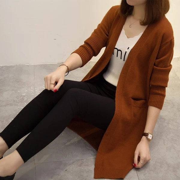 Knit cardigan for women with fashionable V-neck and relaxed fit Lune London