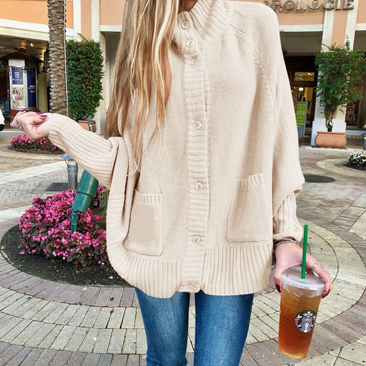 Ladies chunky sweater with practical pockets and trendy collar Lune London