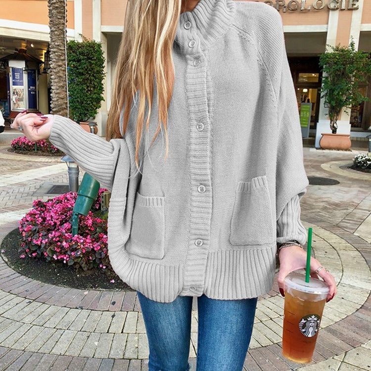 Ladies chunky sweater with practical pockets and trendy collar Lune London