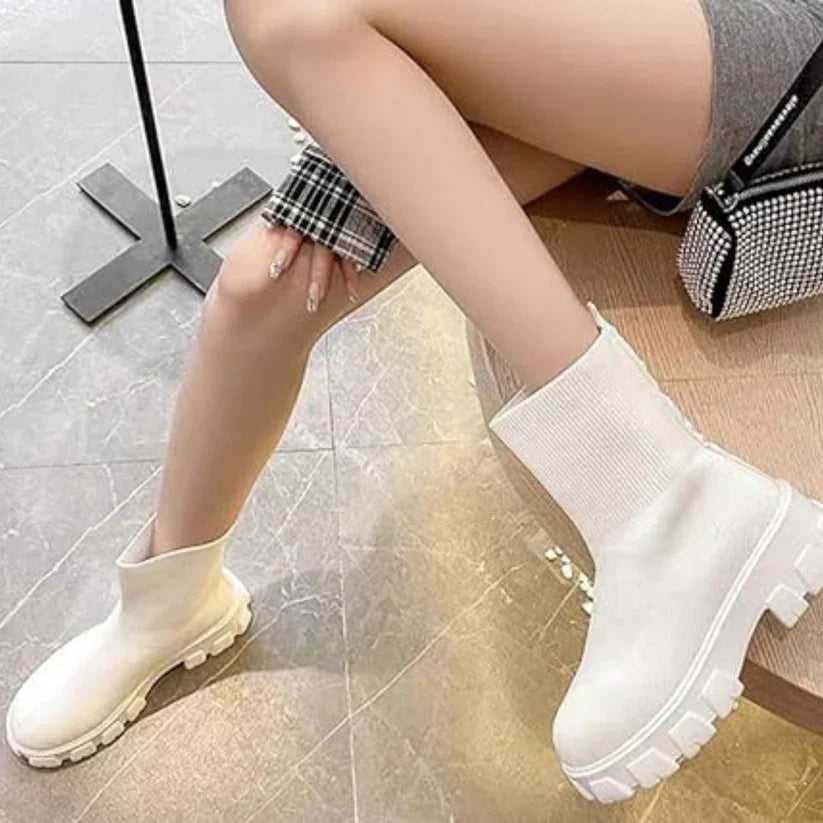 Lune London | Knitted ankle boots with trendy sole