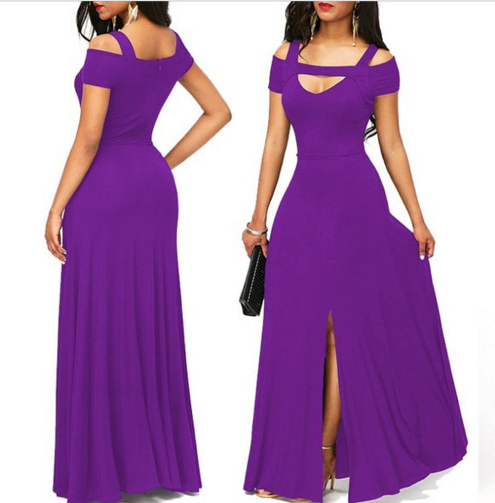 Robe maxi femme avec design dénudé des épaules et fente élégante Chic & Stil