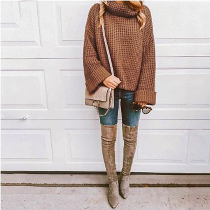 Chunky knit sweater for women with high collar and textured design Lune Londonl