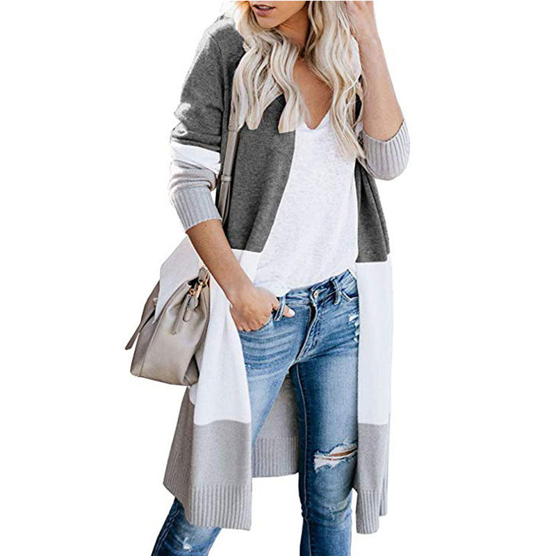 Cardigan à manches longues pour femmes dans un design de blocs de couleurs modernes Chic & Stil
