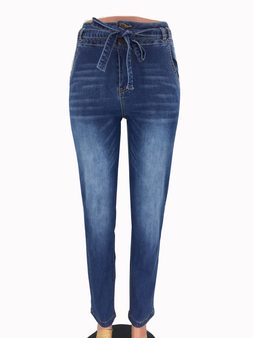 High-waisted women's jeans with trendy tie belt Lune London
