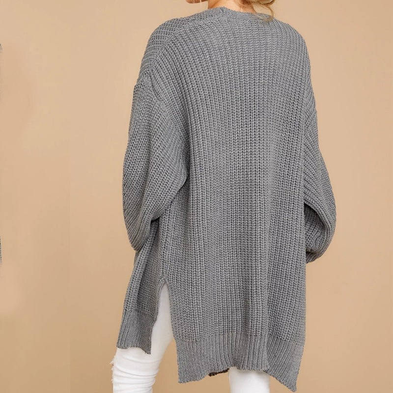 Chunky knit sweater for women with a loose fit and side slits Lune London