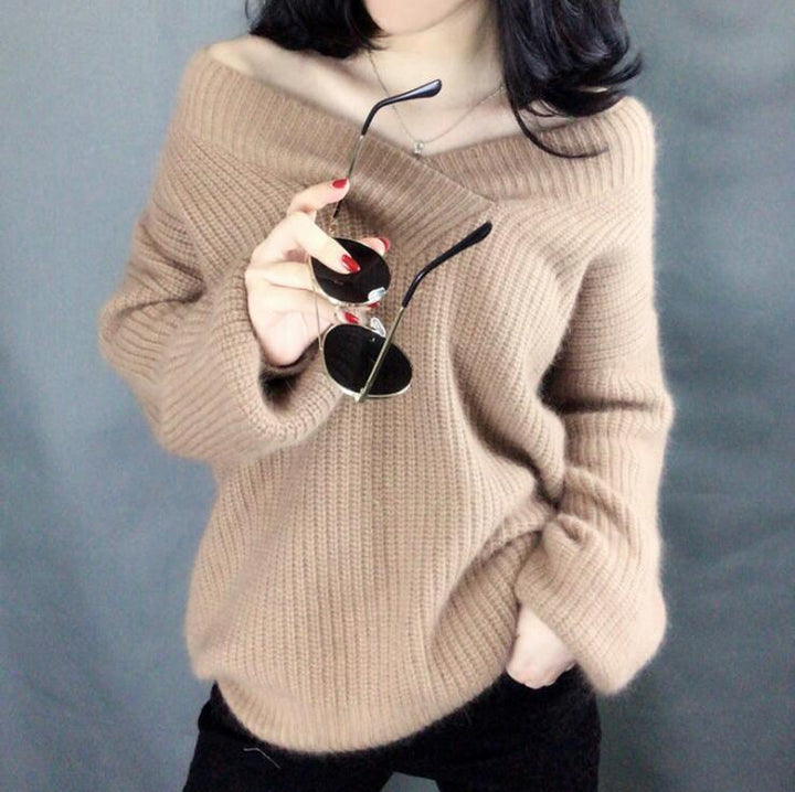 Oversized casual knit sweater for ladies with V-neck Lune London