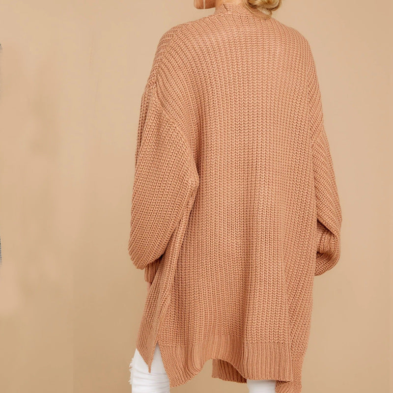Chunky knit sweater for women with a loose fit and side slits Lune London