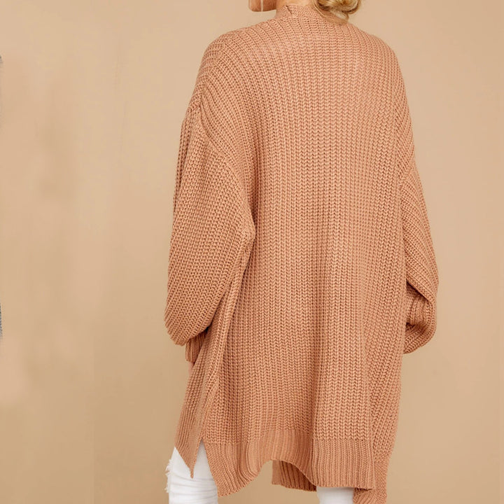 Chunky knit sweater for women with a loose fit and side slits Lune London