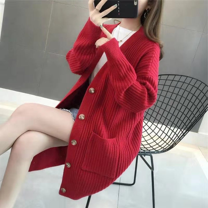 Ladies Chunky Knit Cardigan with Deep V-neck and Chic Button Details