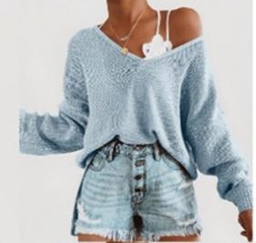 Casual pullover for women with deep V-neck and raglan sleeves Lune London