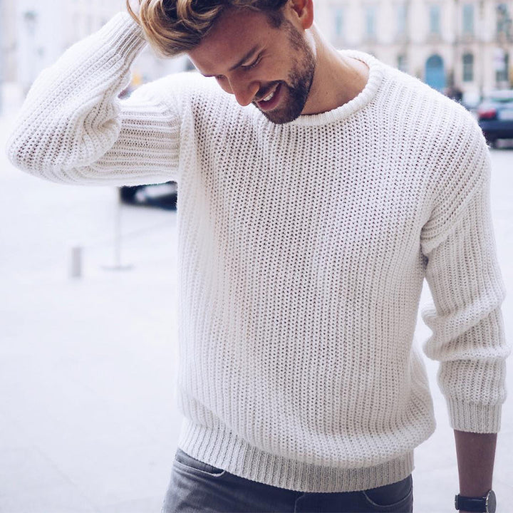 Casual sweater for men with an airy structure Lune London
