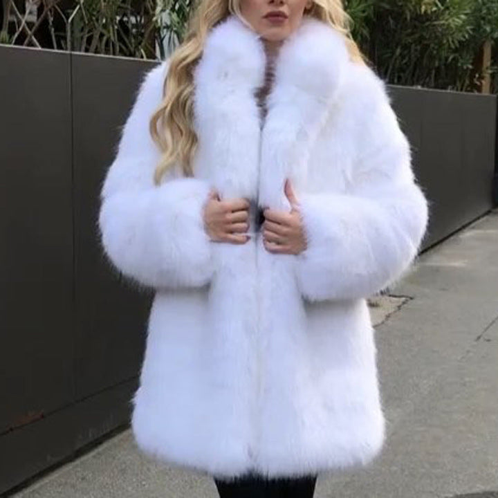 Women's Luxurious Faux Fur Coat with Voluminous Sleeves Lune London